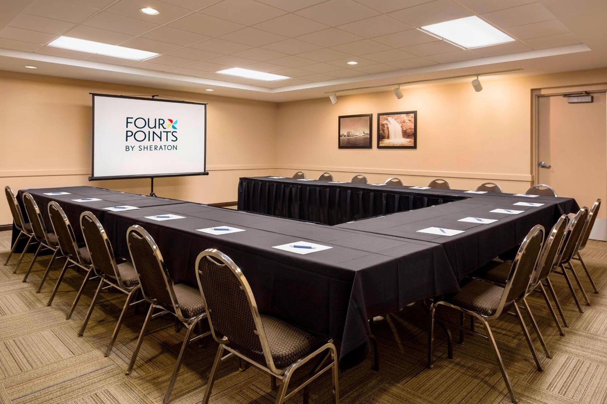 Four Points By Sheraton Milwaukee Airport Kültér fotó